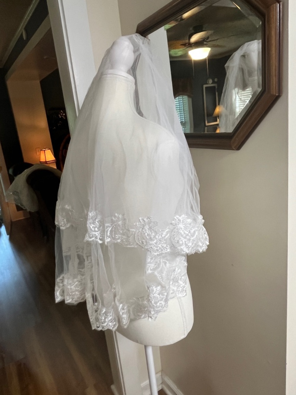Bridal Veil with Lace Appliqué - Ivory 2 layers edged in lace appliqué